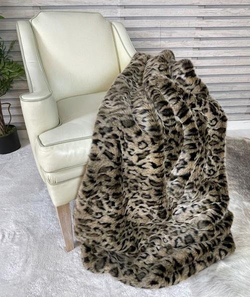 Short haired animal print fur blanket