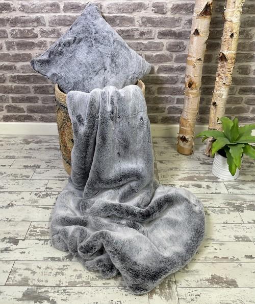 Large grey faux fur blanket in Morning Frost design