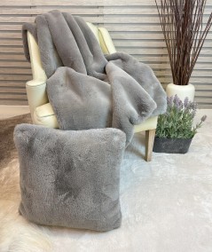 Luxuriously soft Chelsea Taupe faux fur throw