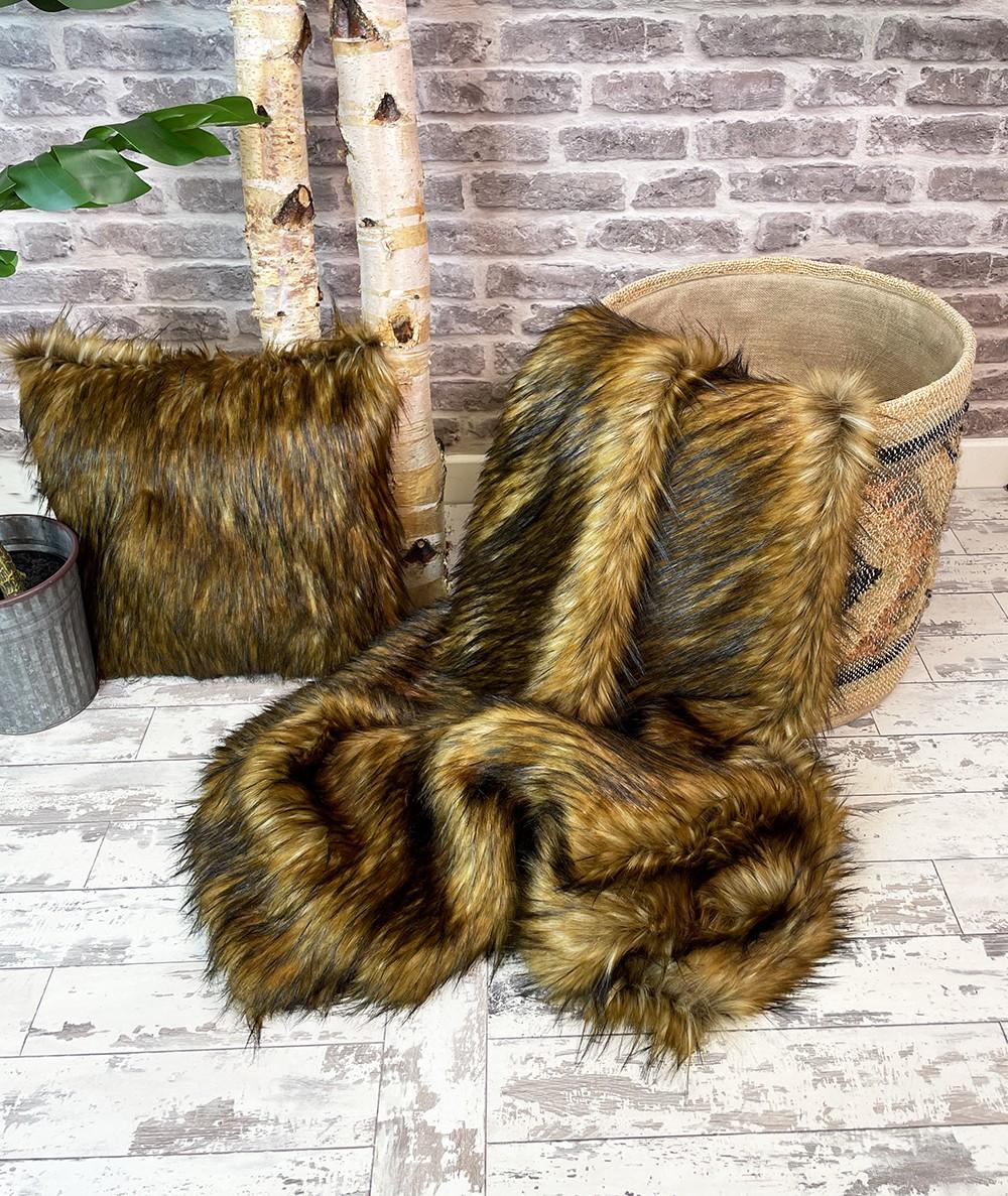 Luxury Red Panda faux fur throw with matching cushion