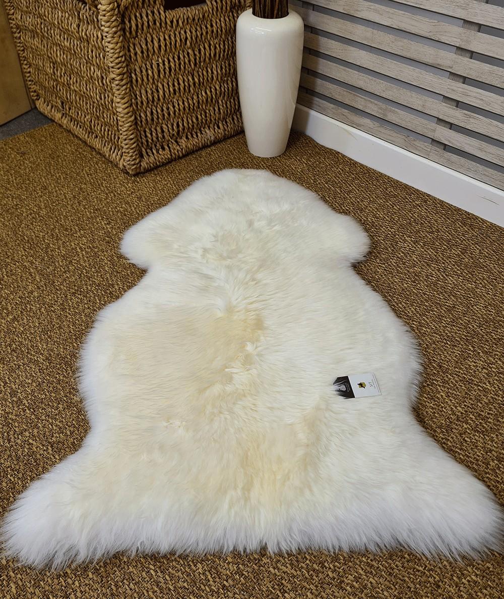 Natural Sheepskin Rug 0129