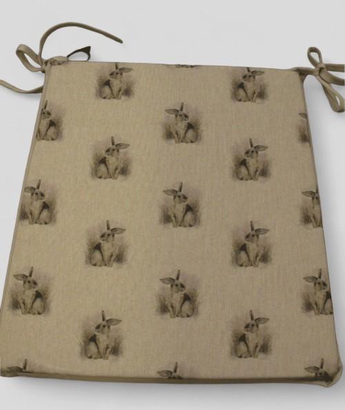 Rabbit print tapered seatpads with ties