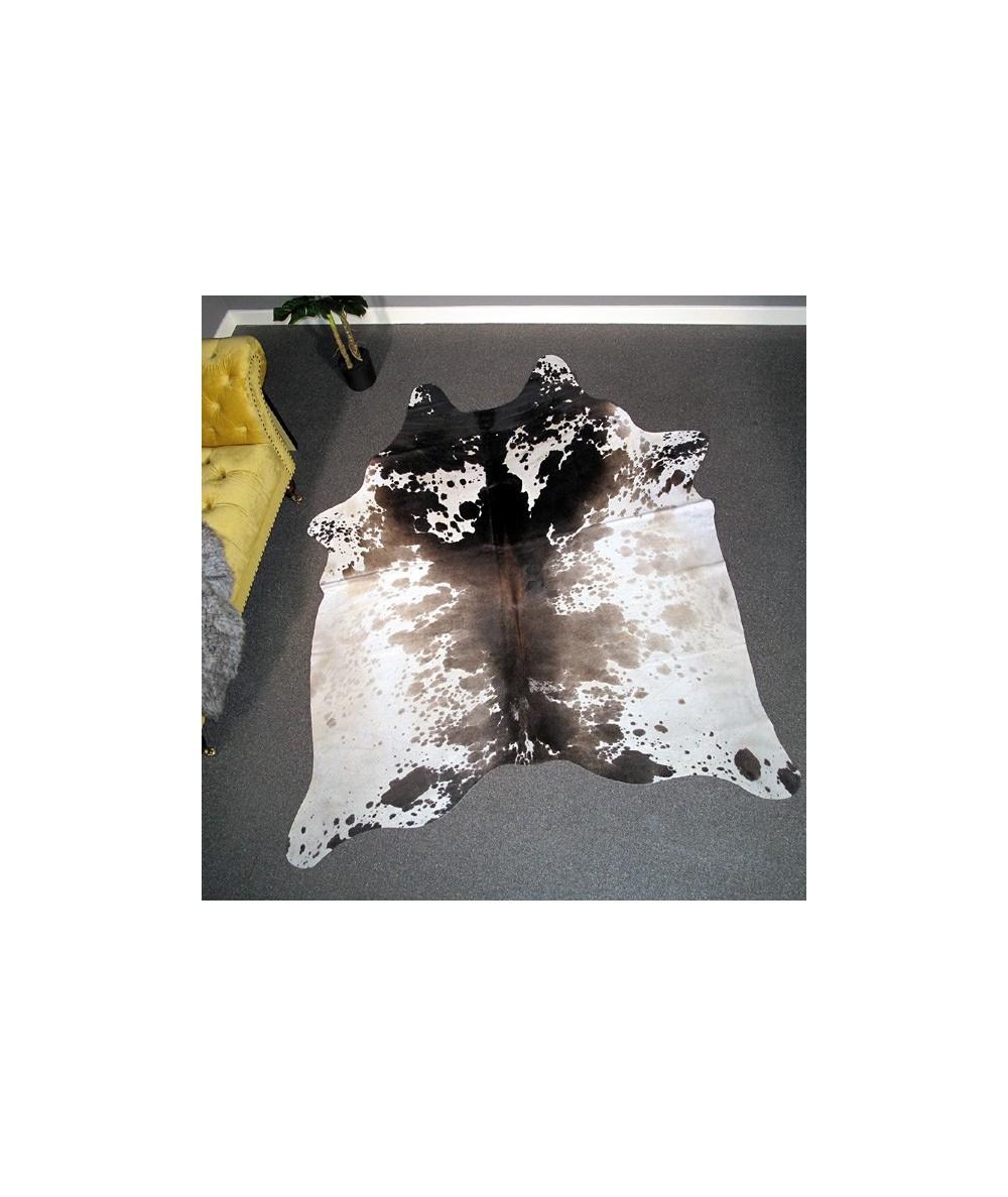 X/Large Brown and off-white Cowhide Rug CR00138