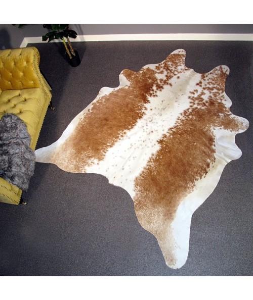 Extra Large Tan and off-white Cowhide Rug CR00141