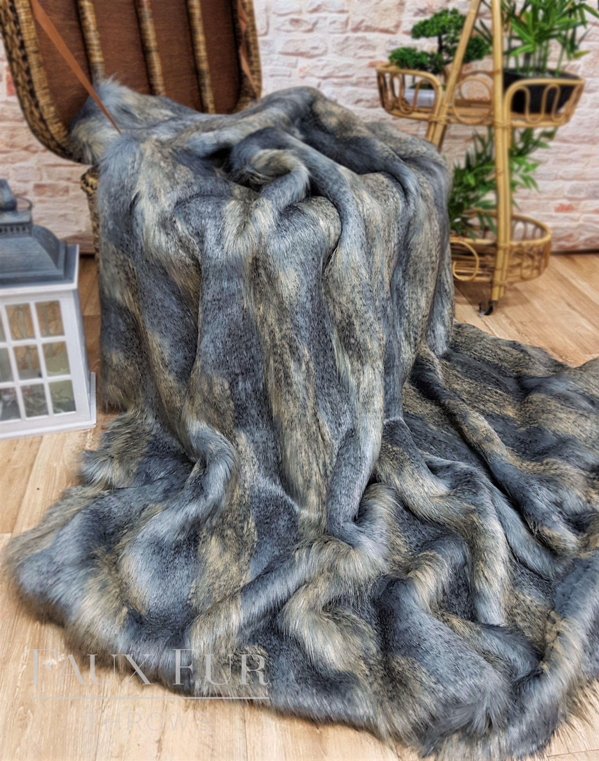 Blue faux fur online throw